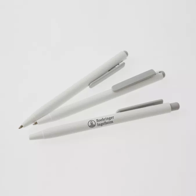 Bolígrafo de plástico blanco Chessu con clip de color promocionales, SH  1705